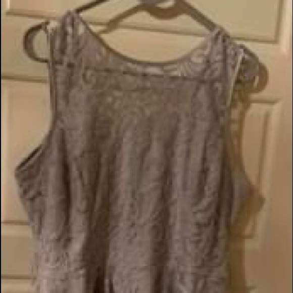 Dress - Picture 2 of 4